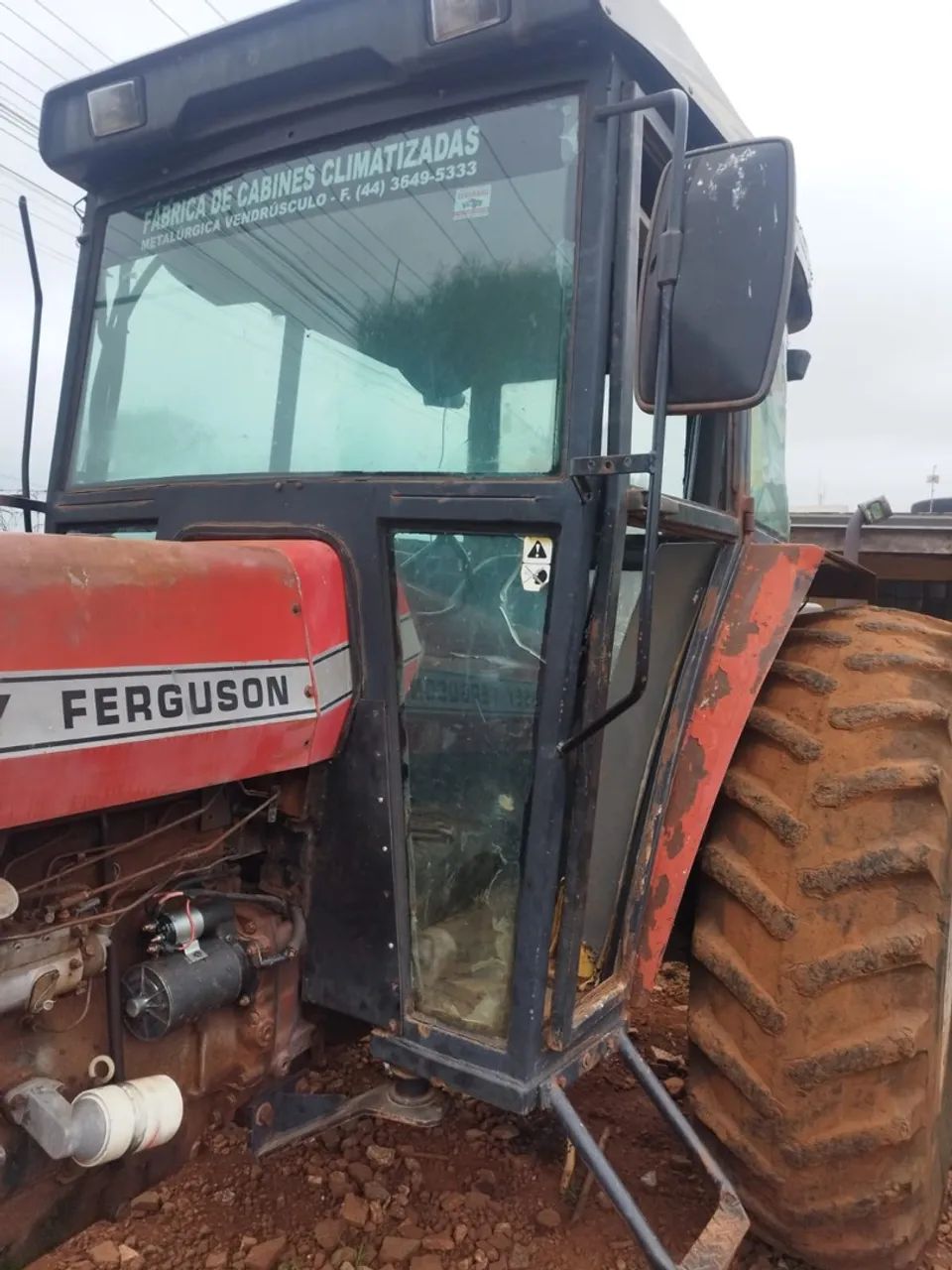 Cabine trator massey fergusson 