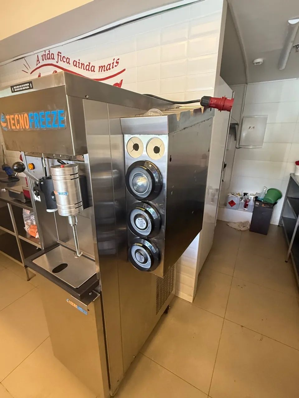 Máquina de sorvete - aceito troca