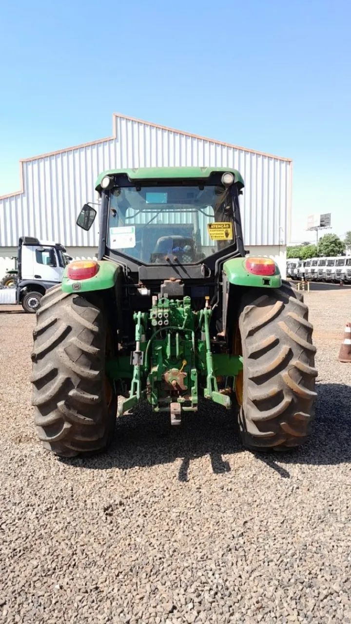 Trator JOHN DEERE 6125J (125cv) ano 2022 4.809h - Foto 9