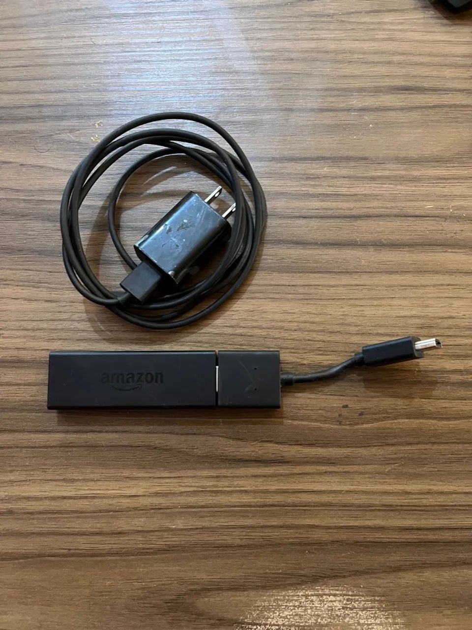 Amazon Fire Stick Tv Lite + controle e carregador - Foto 3