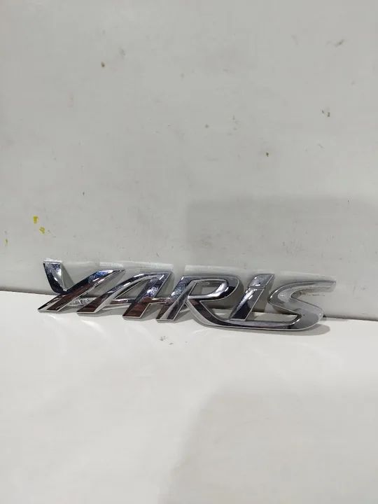 Emblema Logo Nome Yaris Toyota  - Foto 2