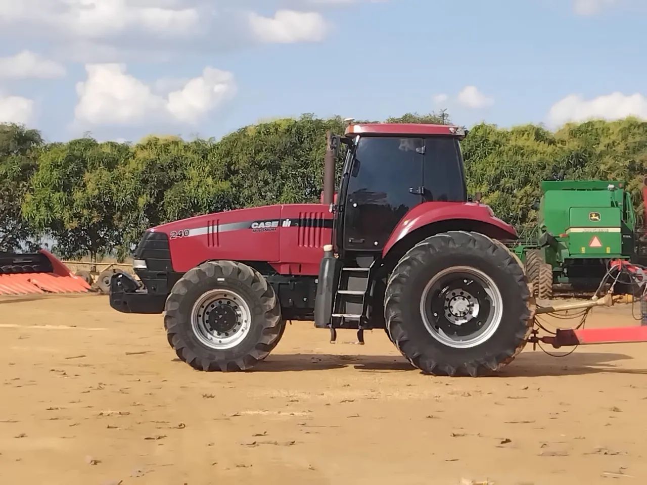 Trator Case Magnum 240 - Piloto Automático  - Foto 2