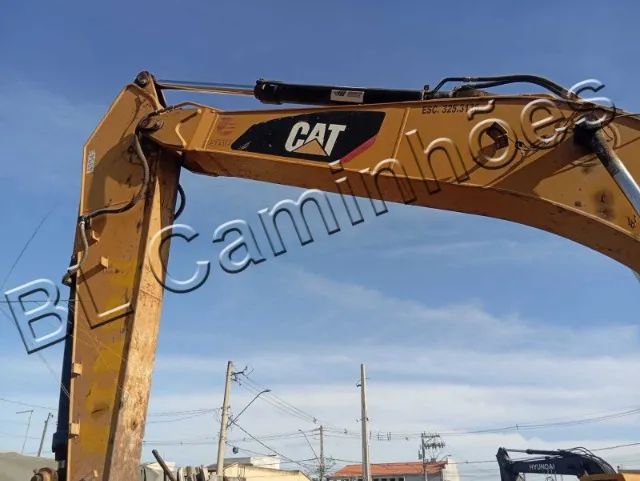 Escavadeira Caterpillar 320DL, ano 2012, Revisada  - Foto 3