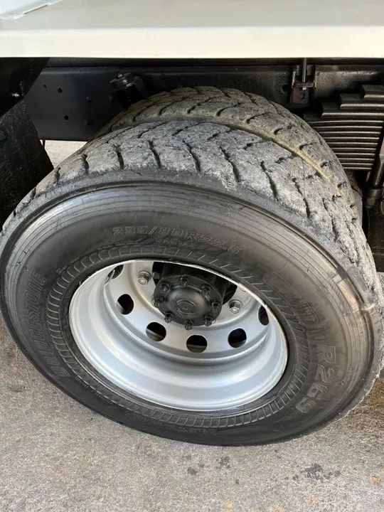 VW 26-260 6x4 ano 2010 - Foto 2
