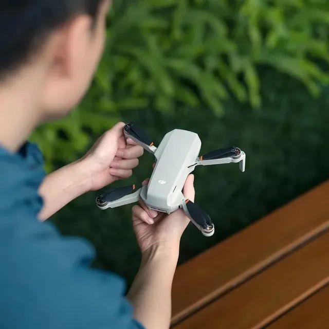 Drone DJI Mini 4K Fly More Combo - Novo Lacrado - Foto 5