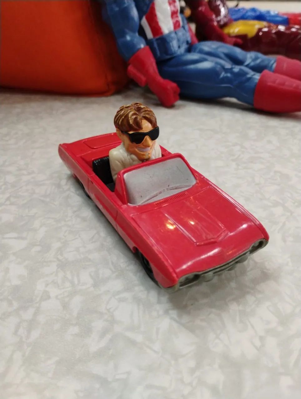 Fast Food Toy, Robin Williams on a Ford Thunderbird ANO 1998 McDonald's