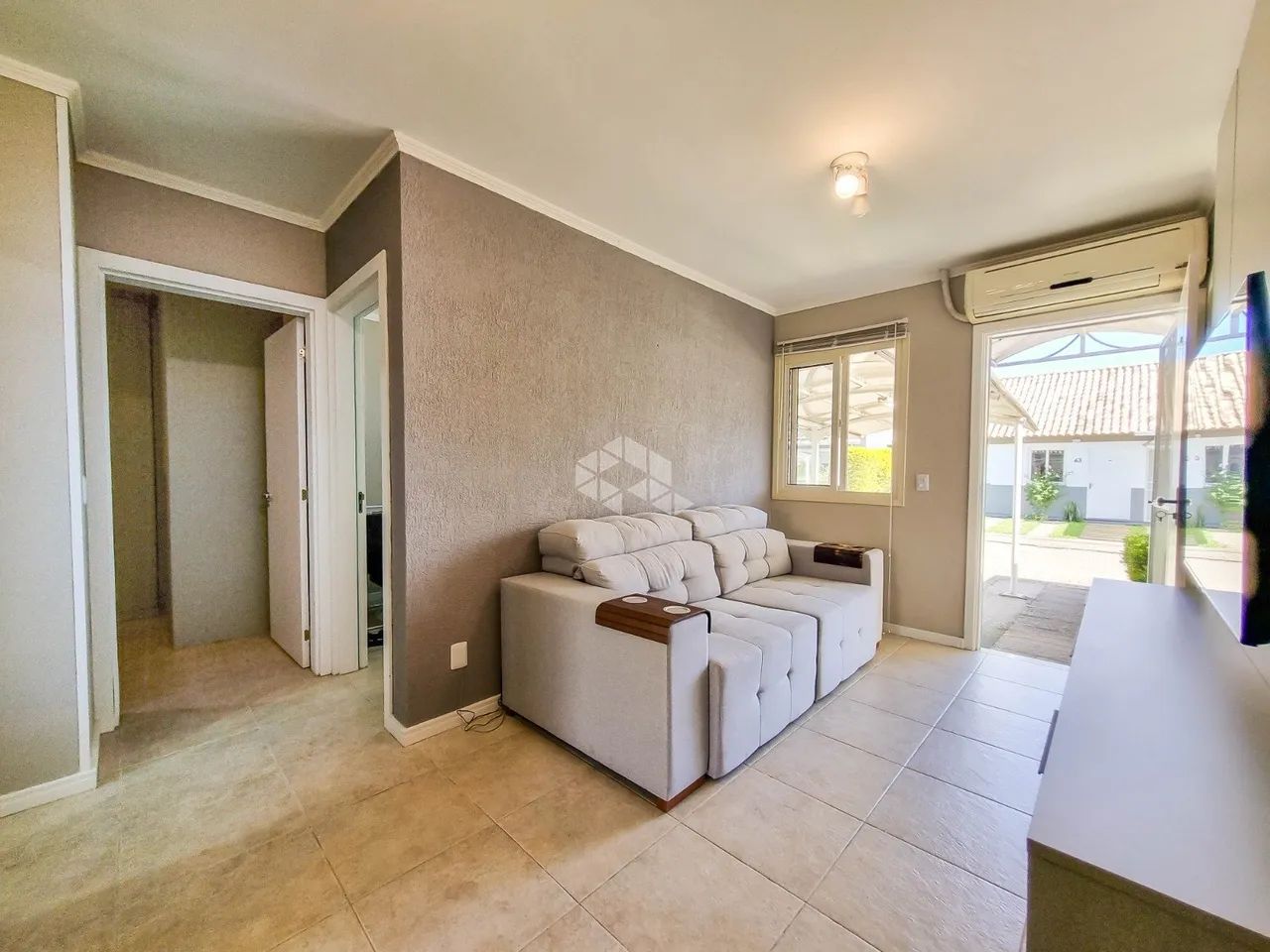 Casa em condomínio fechado, a venda no Barro São Luiz em Canoas, totalmente reformada, 2 d - Foto 3