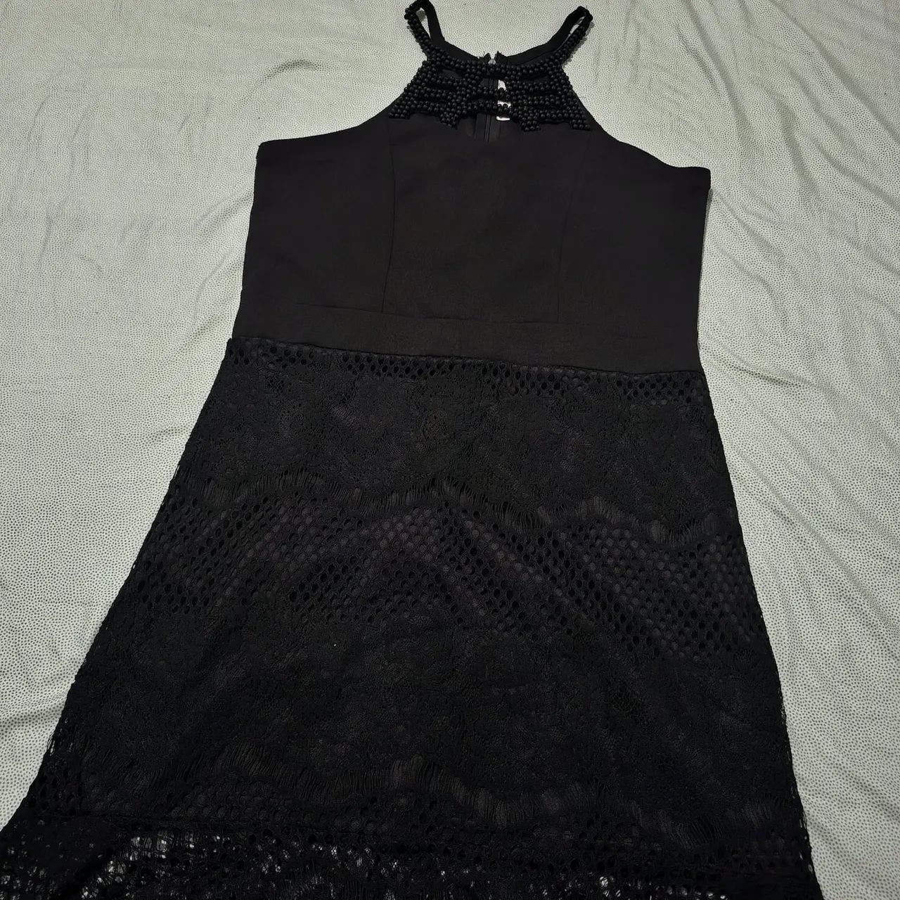 Vestido preto com renda TAM G  - Foto 3
