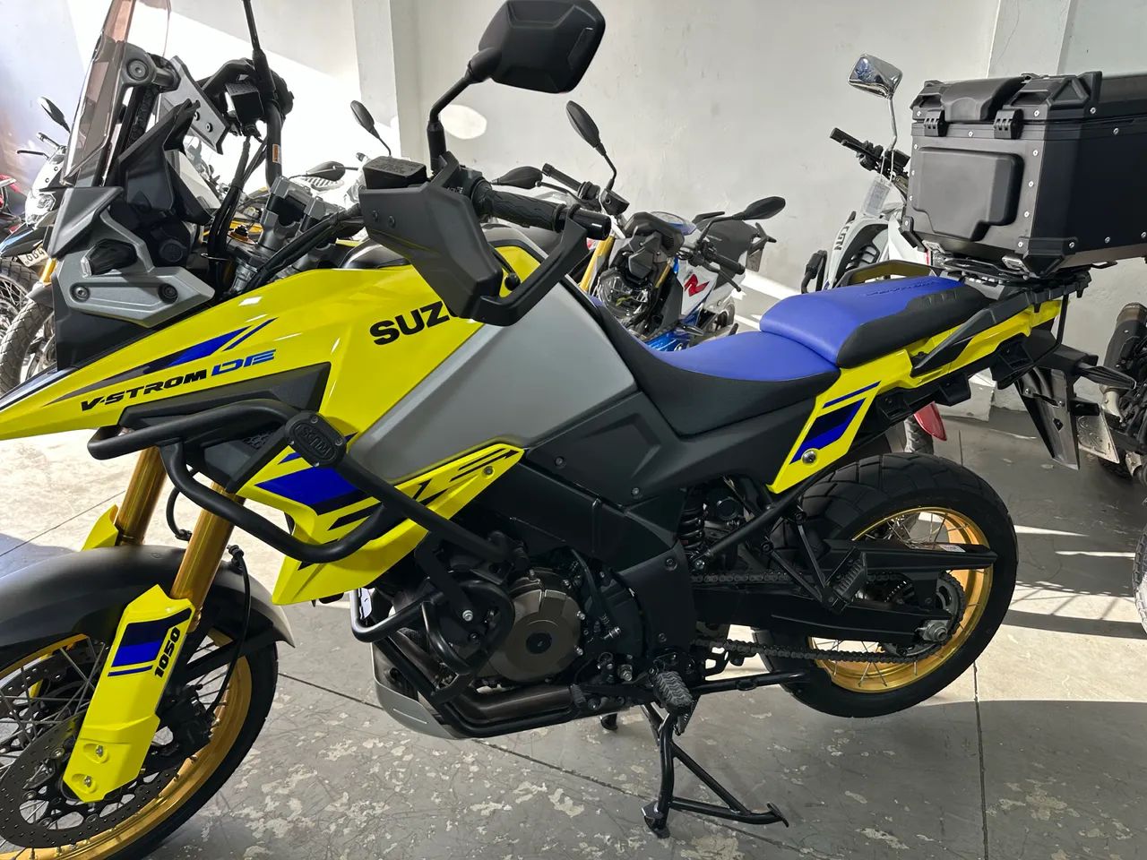 VSTROM 1050 24/25 já emplacada e transferida 2025 - Foto 3