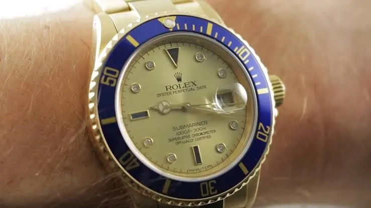 Rolex Submariner 1680 todo em Ouro 18k amarelo