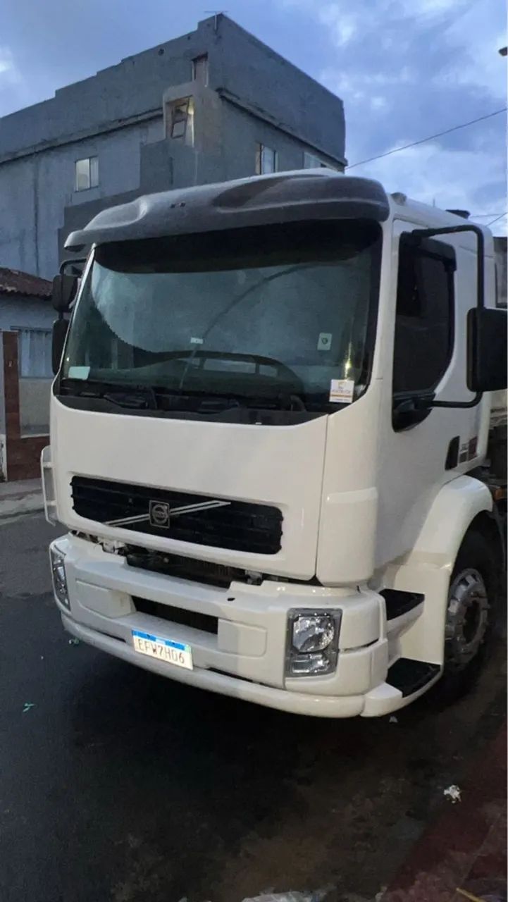 Volvo 310 2011 completo  - Foto 2