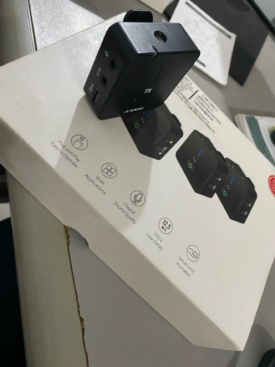 Microfone Sem Fio Duplo Andoer 2.4GHz para Câmera, Celular, Transmissões ao Vivo - Foto 2