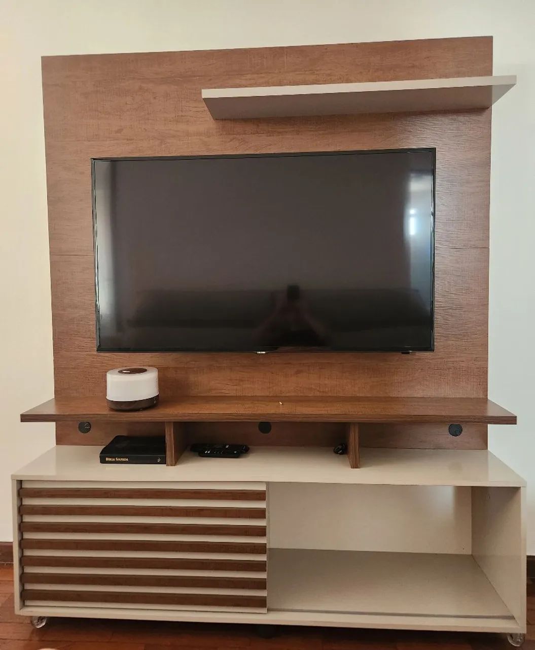 Rack with semi-new panel. Width 1.50 cm65570223615361121