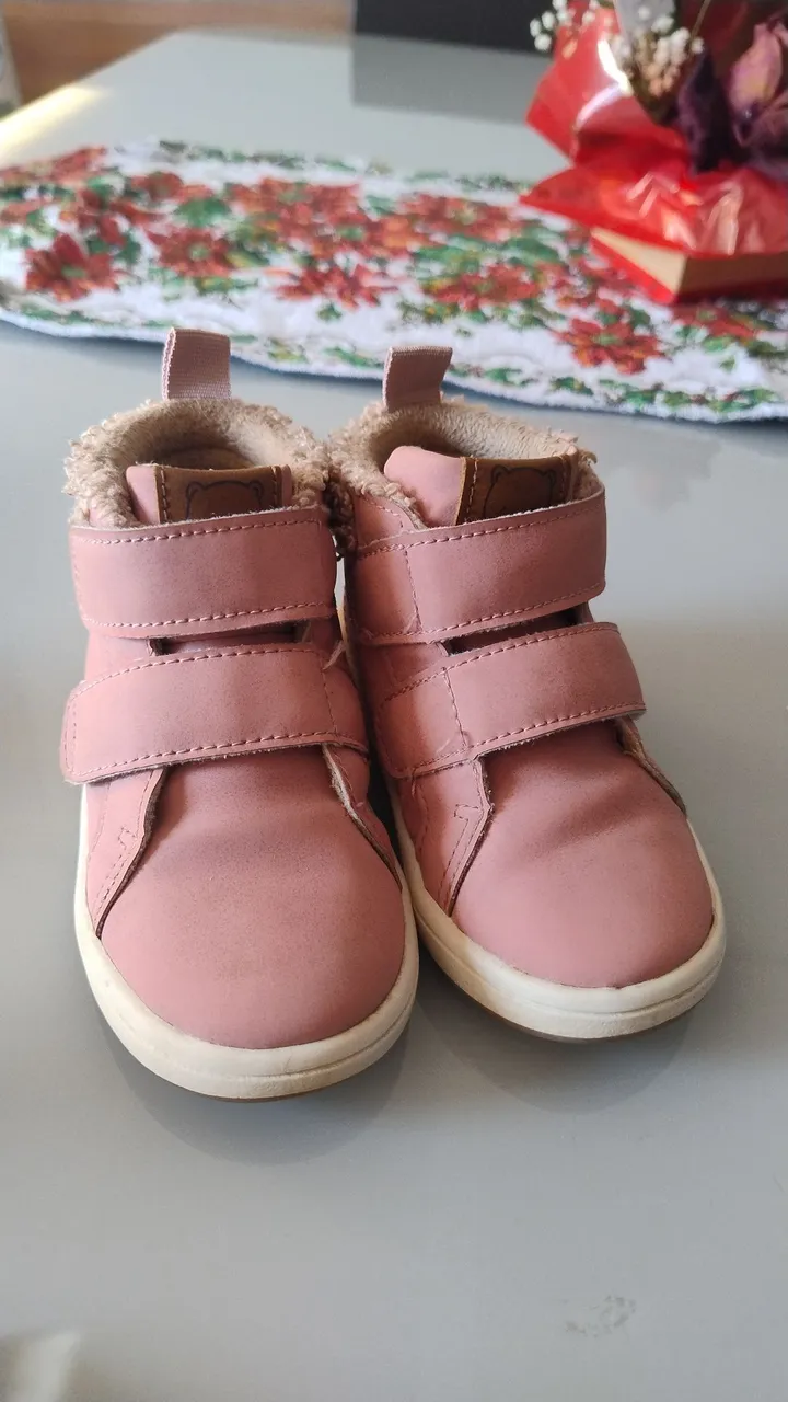 Tênis botinha infantil Rosa com Pelúcia