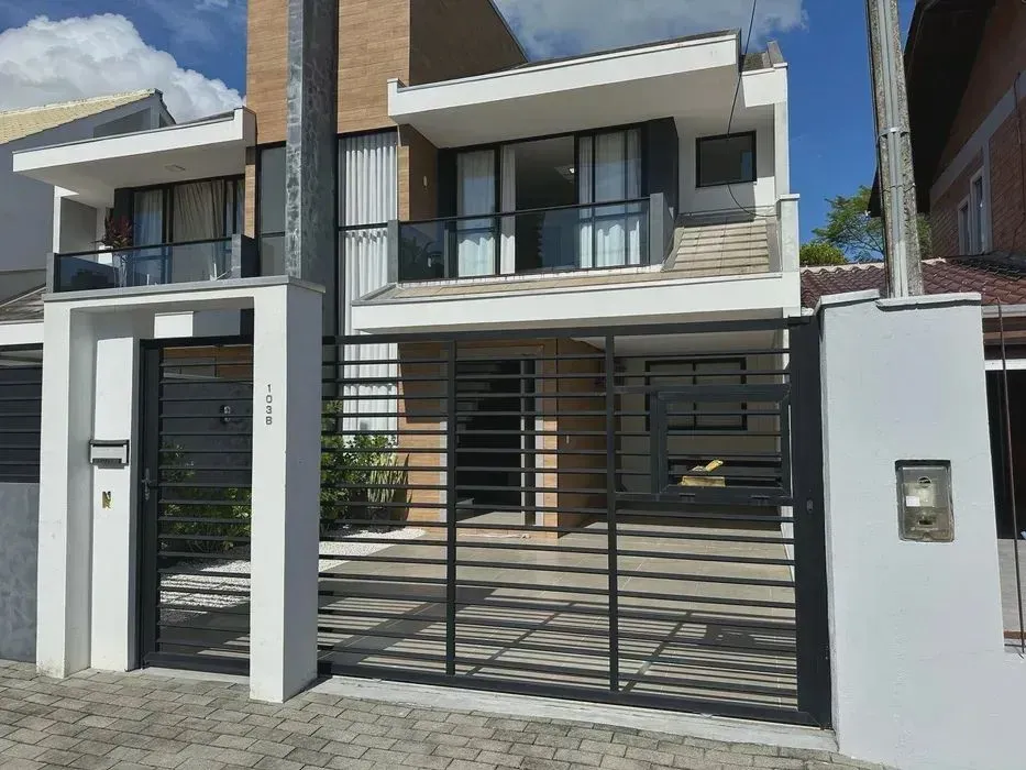 Imóvel com 3 quartos em Centro - Balneário Piçarras - SC