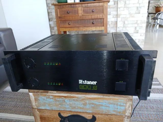 Amplificador de Potência Staner 800S - 800W RMS - Aparelhos de Som