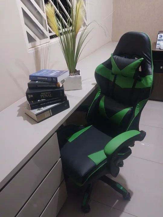 Cadeira Gamer com Apoio para os Pés, nova na caixa! - Foto 4