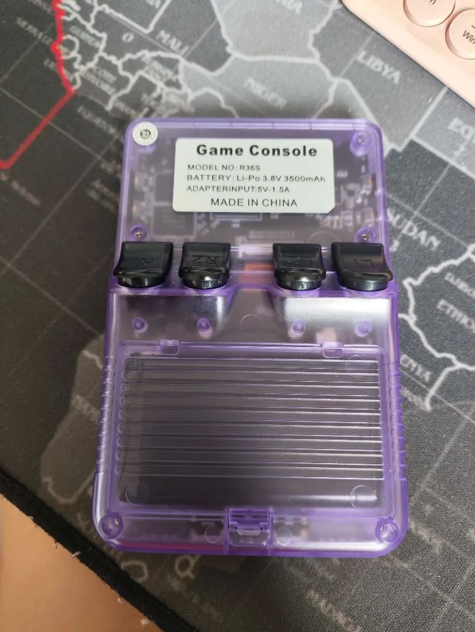 R36S CONSOLE PORTÁTIL semi novo - Foto 2