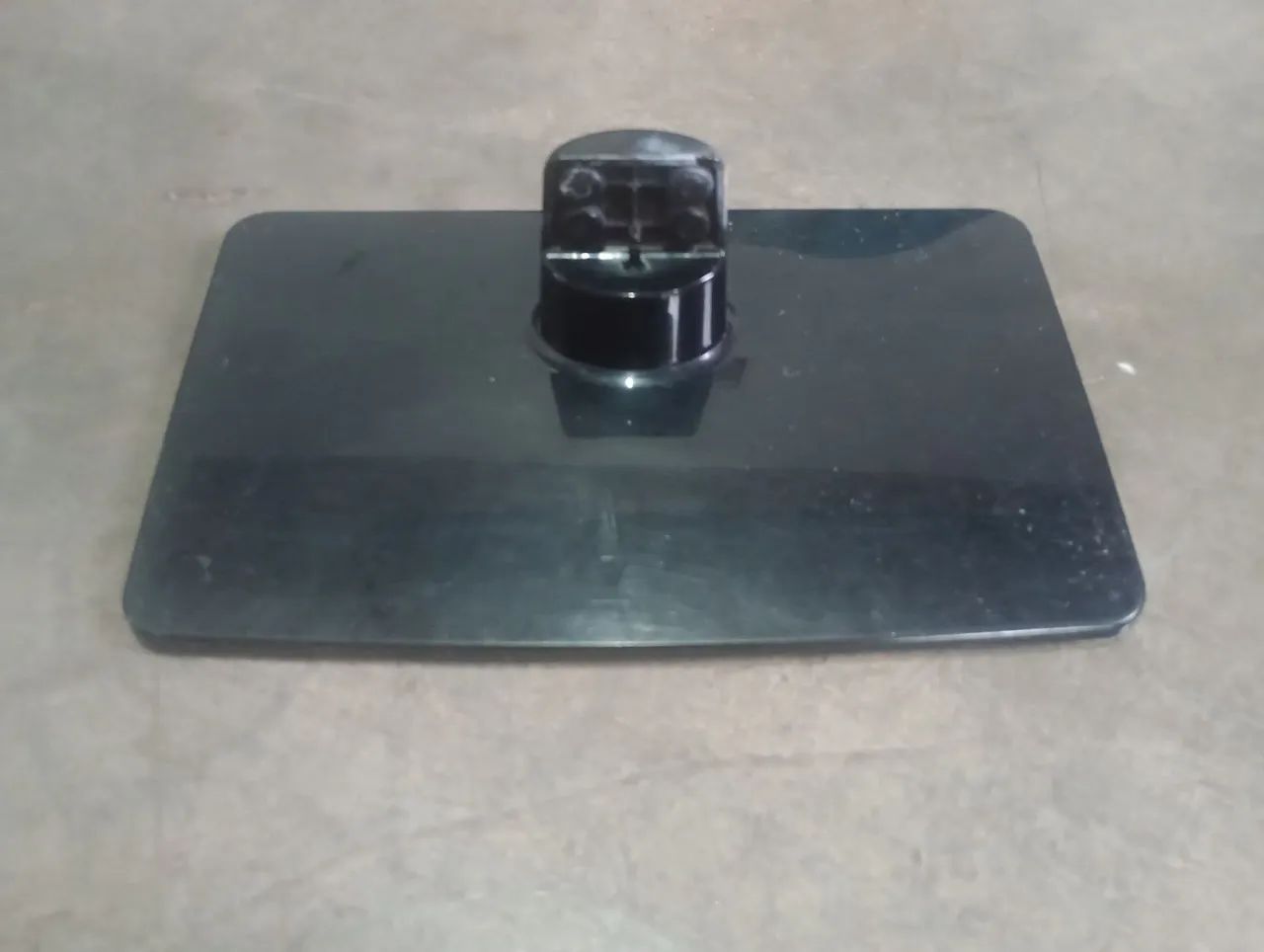 Suporte de mesa para TV - Foto 2