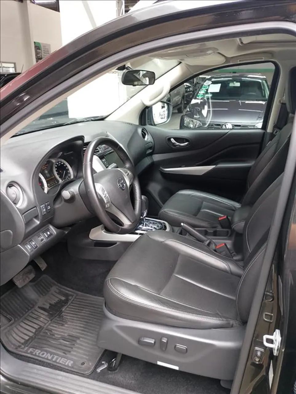 NISSAN FRONTIER 2.3 16V TURBO DIESEL LE CD 4X4 AUTOMÁTICO - Foto 5
