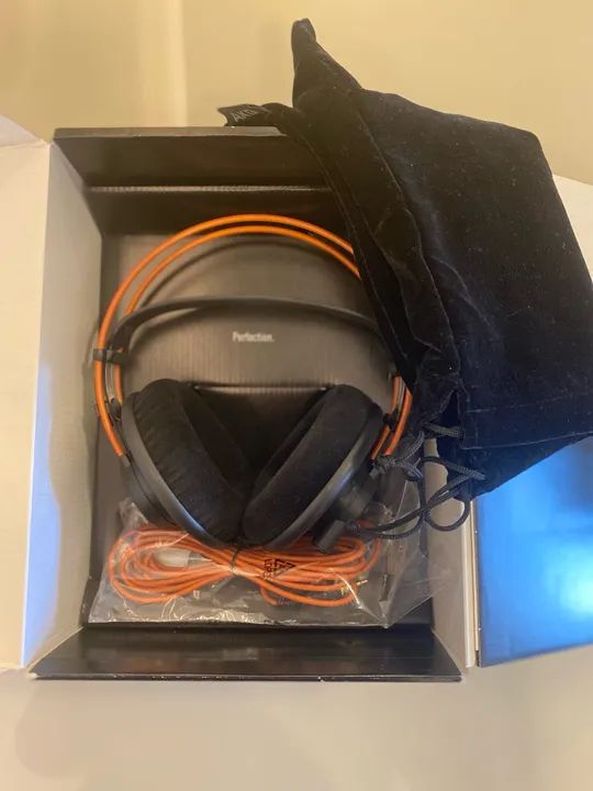 Fone de ouvido AKG K712 - Foto 4