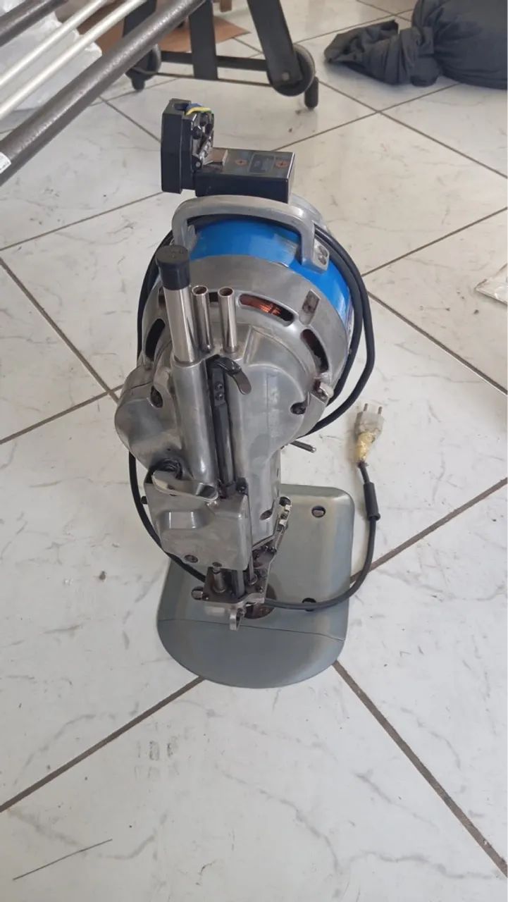 Máquina de corte industrial - Foto 2