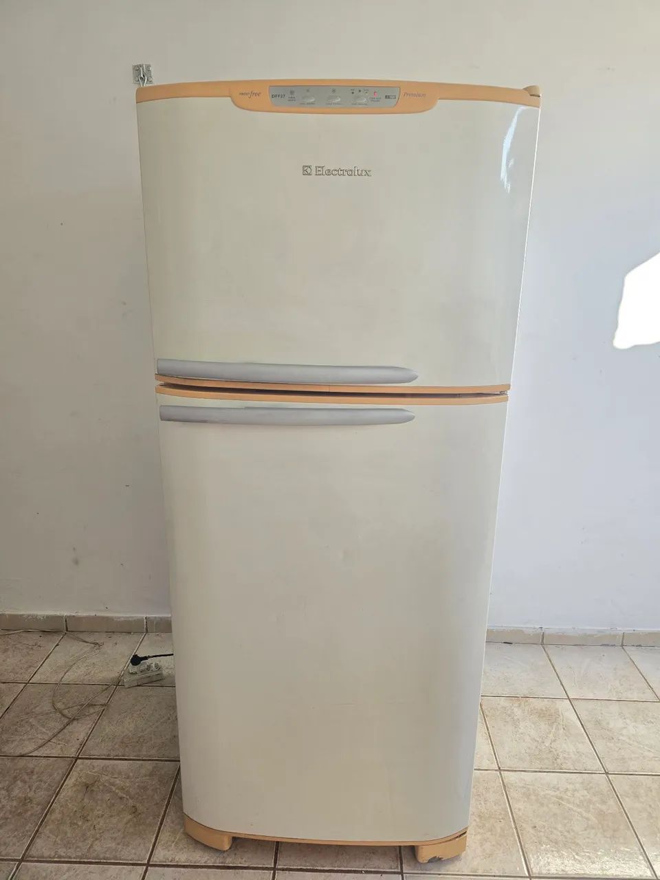 Geladeira Electrolux Frost Free nunca mexida Entrego  - Foto 6