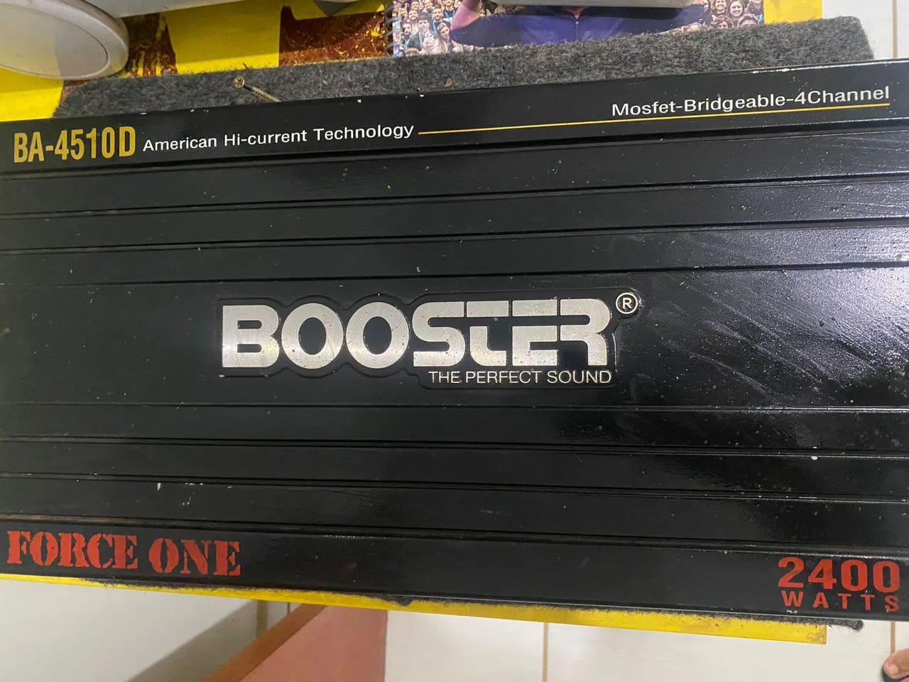 Amplificador Booster BA-4510D 2400W Force One