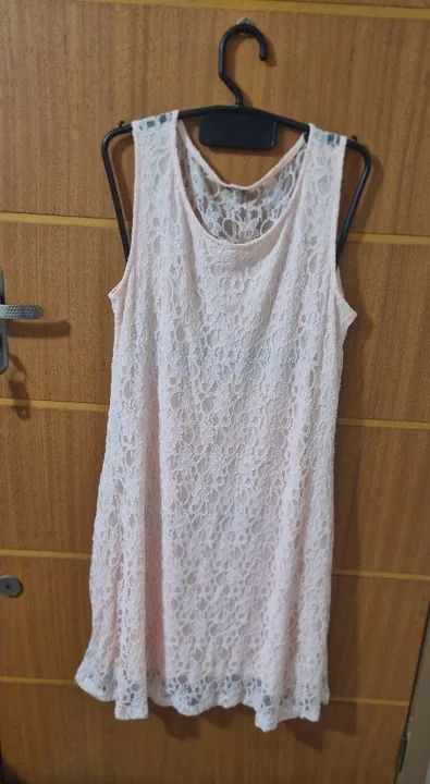 Vestido rosa em renda NOVO 48