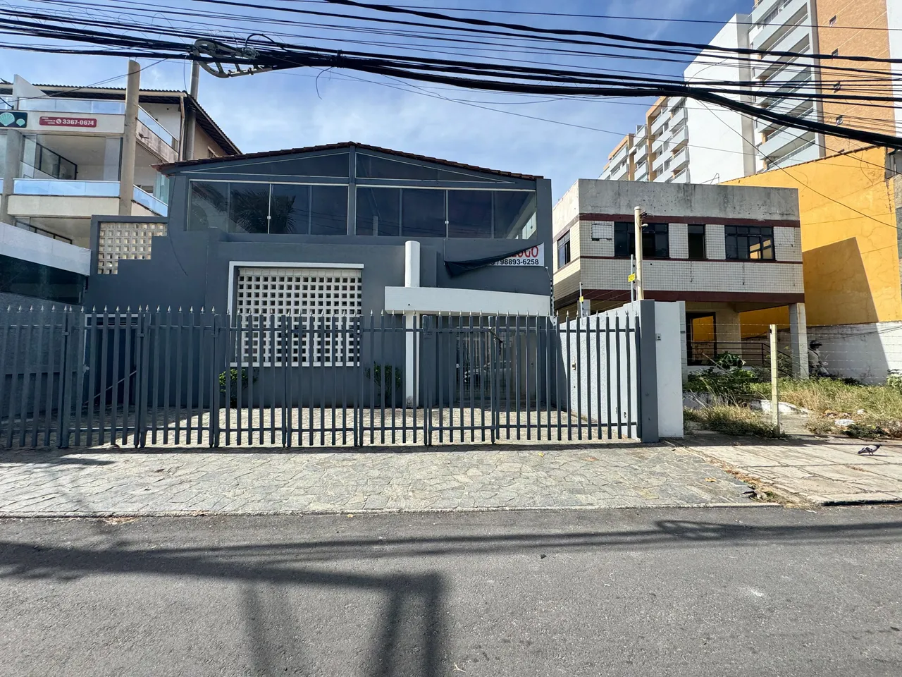Imóvel para aluguel e venda tem 448 metros quadrados em Piatã - Salvador - BA