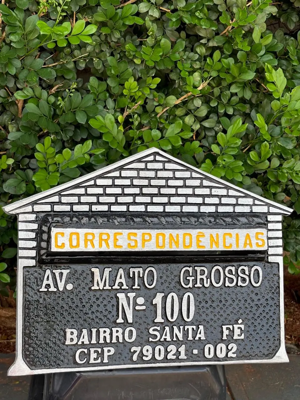 Caixa de Correio Personalizada Residencial / Endereço