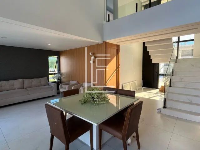 Belíssima casa com 5 suítes e 258m² em condomínio fechado na Massagueira - Foto 5