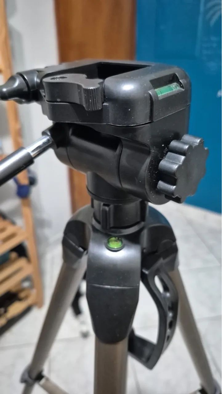 Tripé para Câmera Profissional - Estabilidade e Qualidade - Foto 4