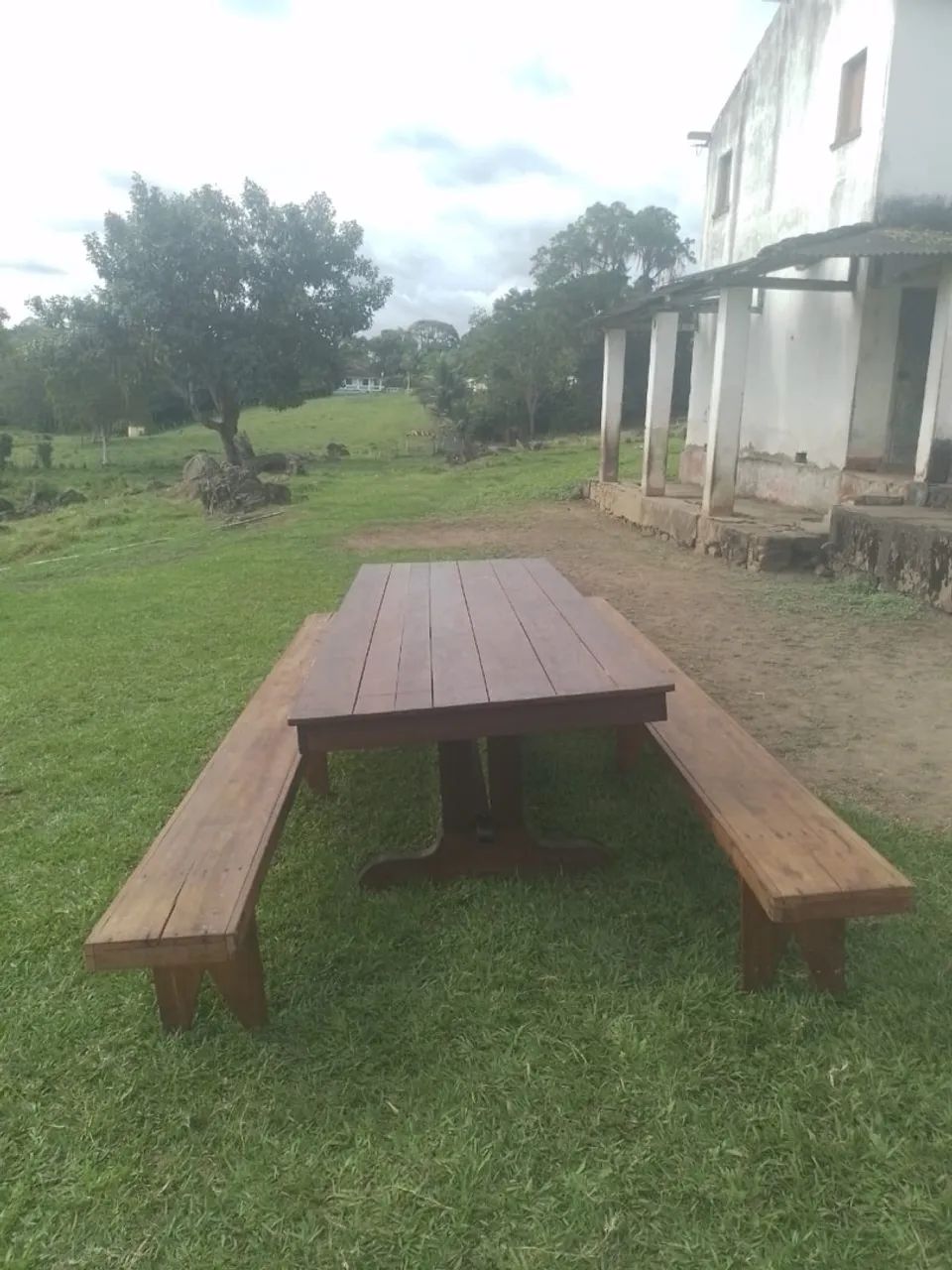Mesa com 2 bancos de sucupira - oportunidade - Foto 2