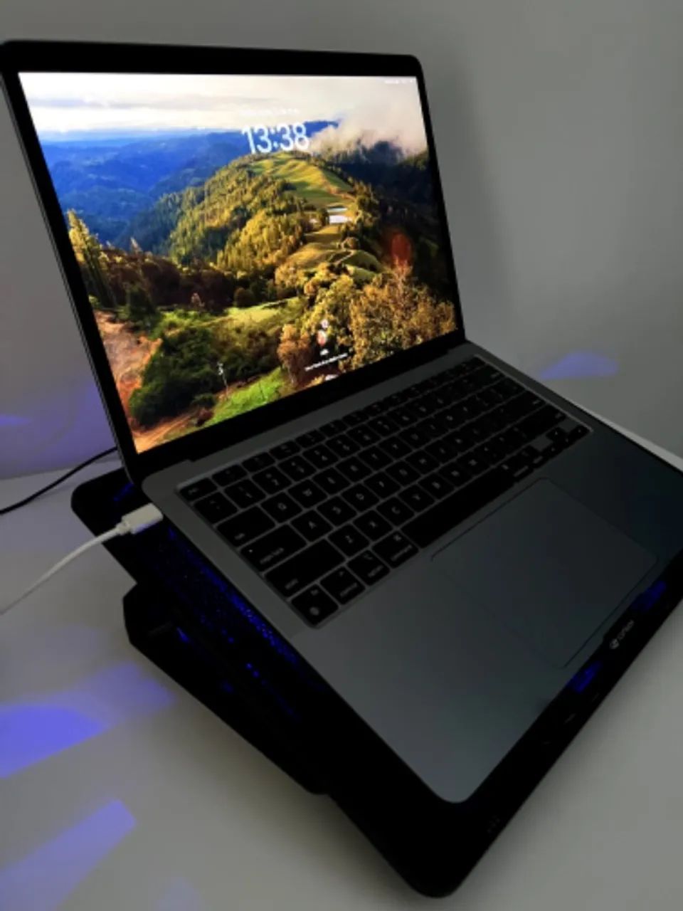 MacBook Air Apple 13", M1 - 8GB RAM, SSD 256GB, Cinza  - Foto 4