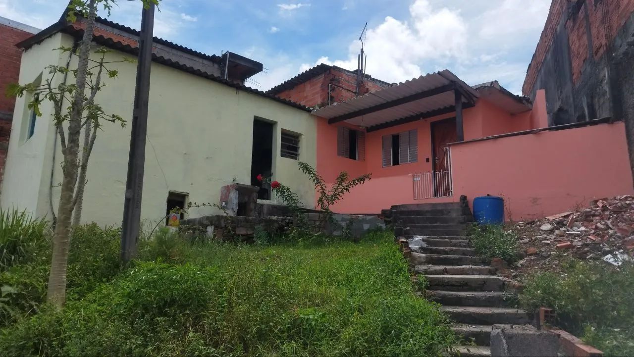 Casa com terreno c/ escritura 
