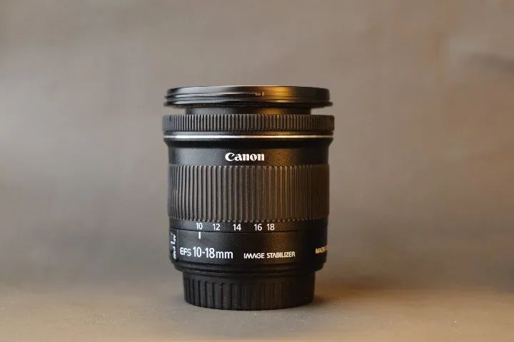 Lente Canon EFS 10-18mm STM Usada - Foto 2