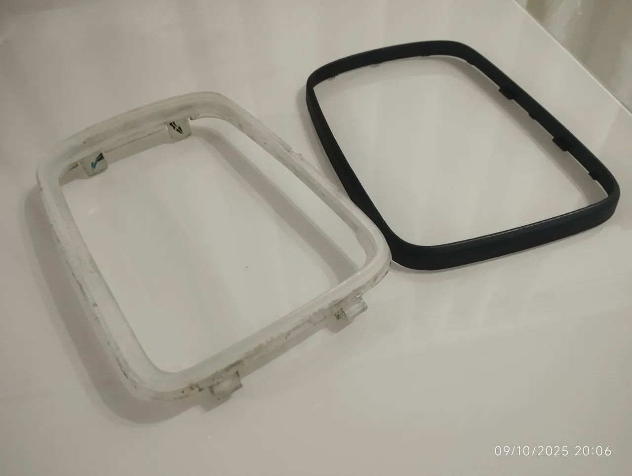 Suporte base da coifa do celta 2009 ORIGINAL GM  - Foto 2