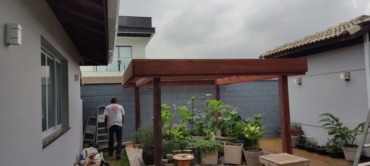 Pergolado para área externa e interna, fôrro de madeira  - Foto 5