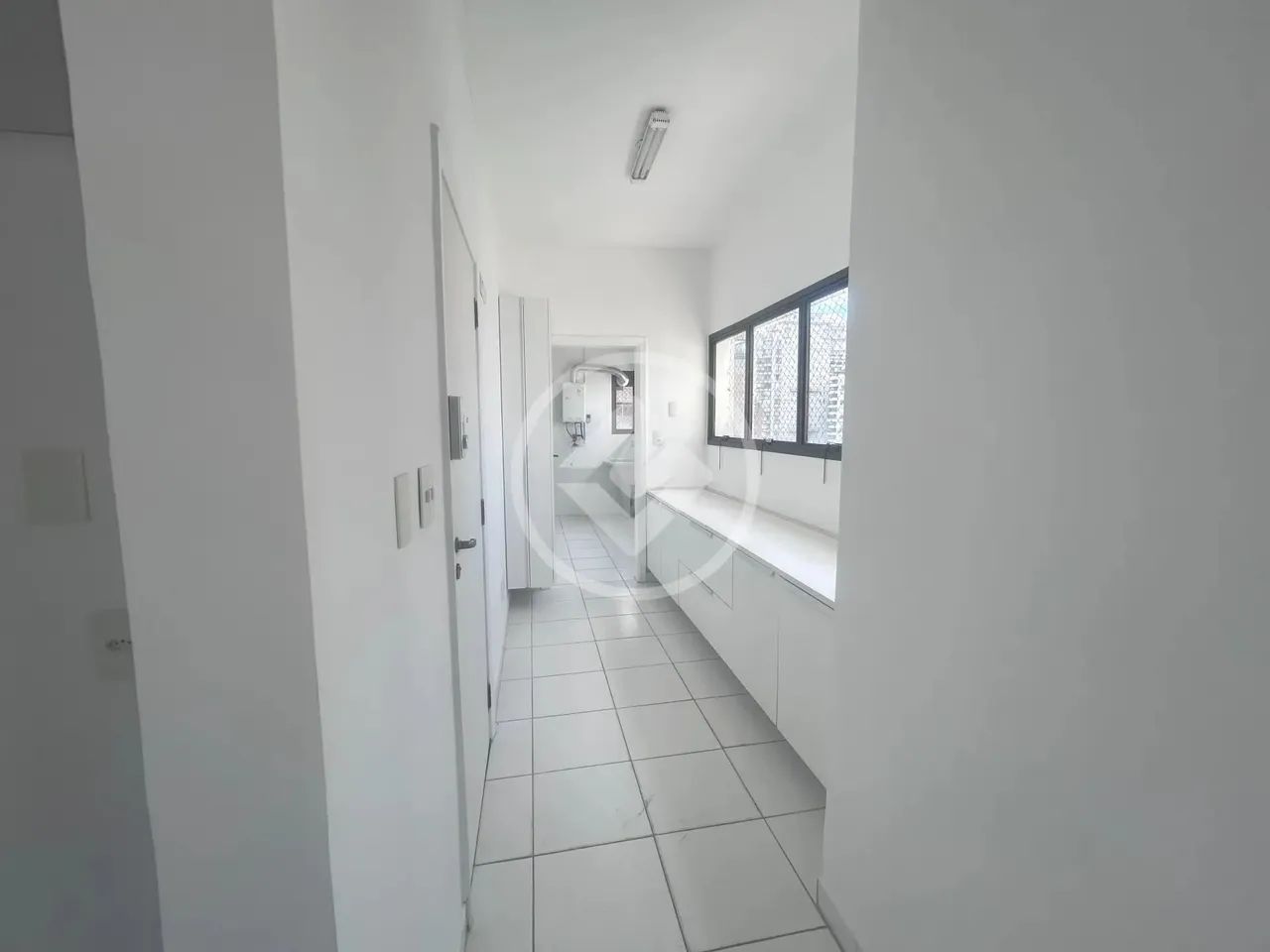 APARTAMENTO - 250 METROS, 3 SUÍTES, 3 VAGAS - JARDIM EUROPA EM FRENTE AO CLUBE PINHEIROS c - Foto 4
