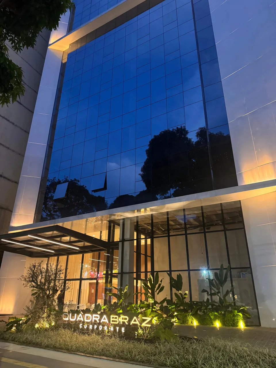 Alugo Sala Comercial - Brás de Aguiar - Quadra Bras Corporate