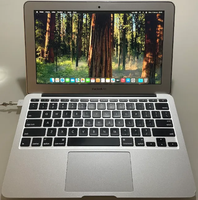 macbook air 11 2014