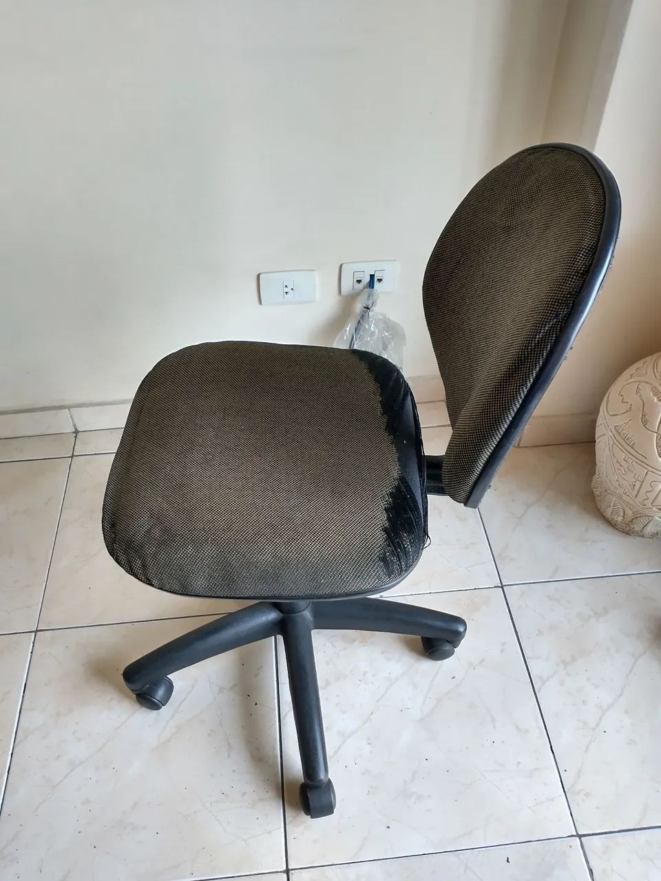 CADEIRA DE ESCRITORIO TIPO GERENTE - Foto 2