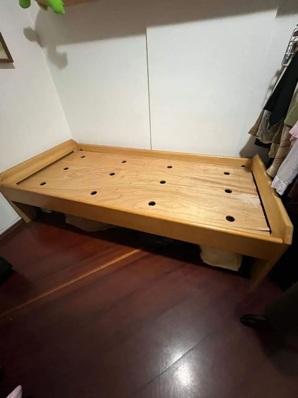 Cama de Madeira Solteiro