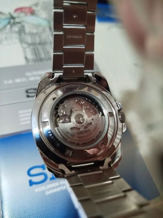 Relógio Seiko 5 Sports Baby Monster - Foto 4