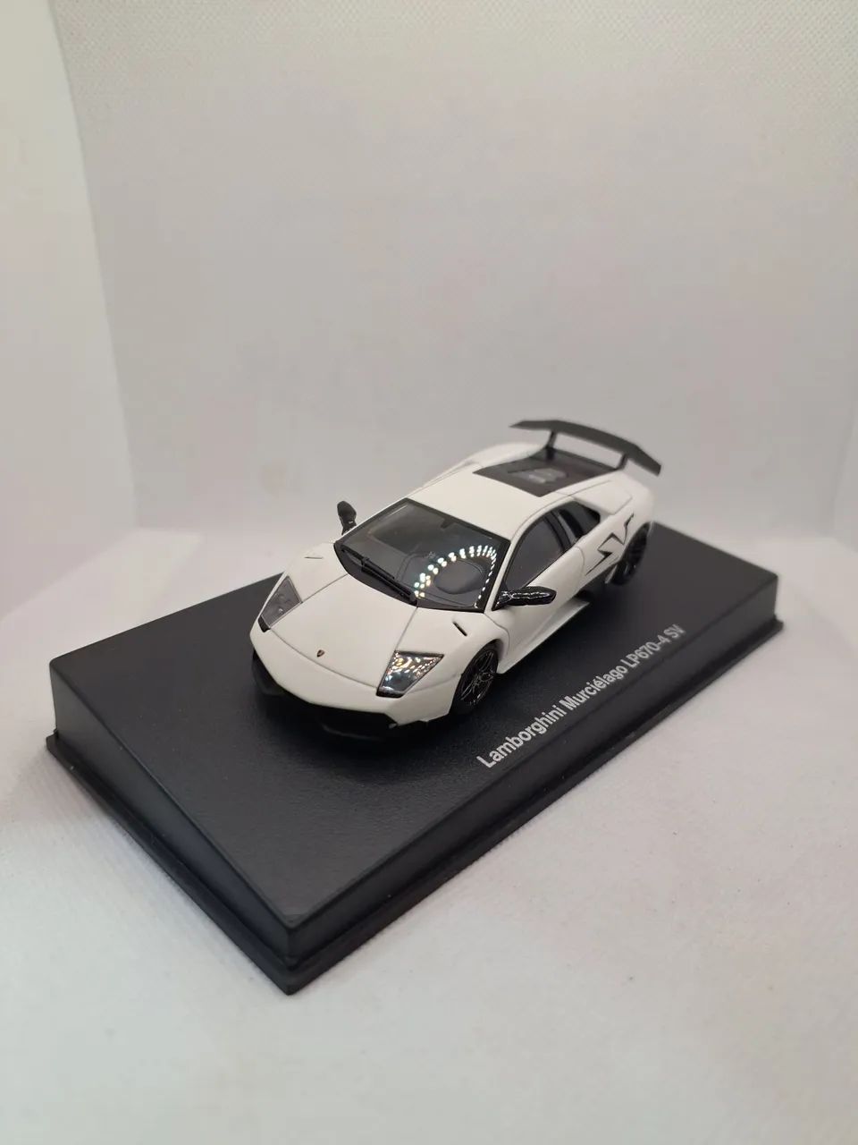 Lamborghini Murcielago LP670-4 SV - Escala 1/43 - AutoArt