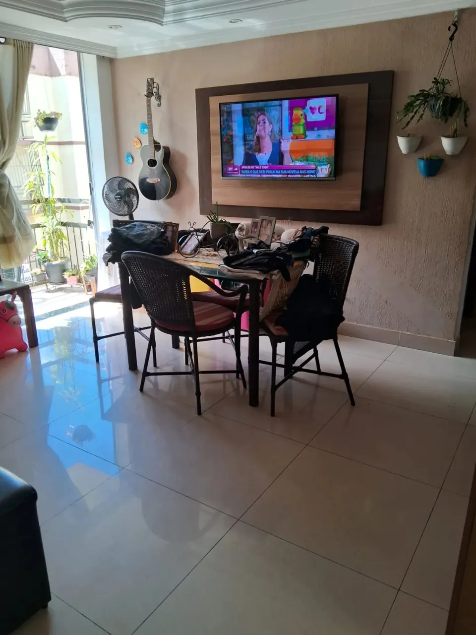 Apartamento três quartos reformado