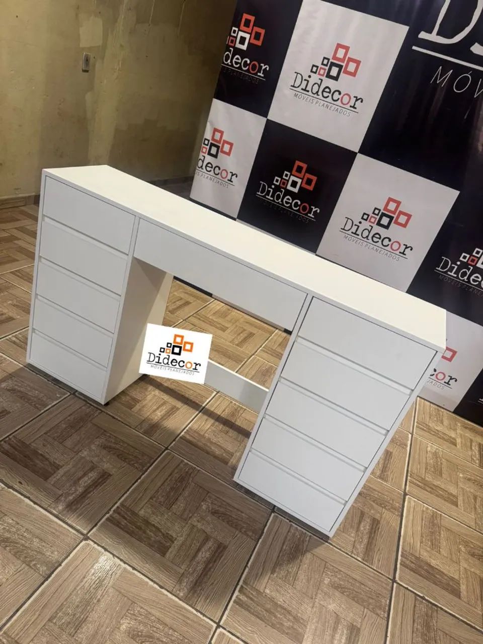 Bancada com tampo de MDF