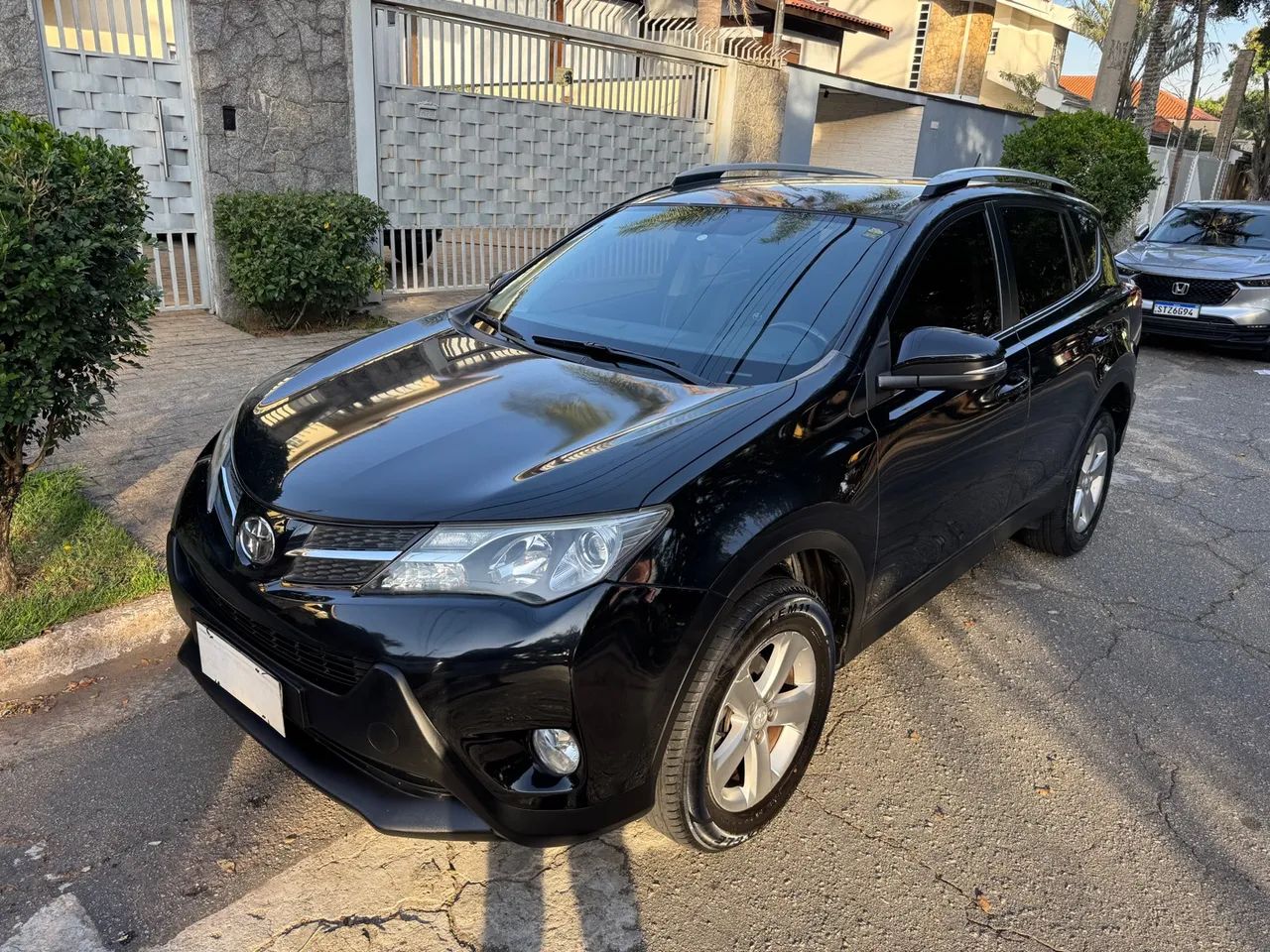 TOYOTA RAV4 AUTOMÁTICO BAIXO KM
