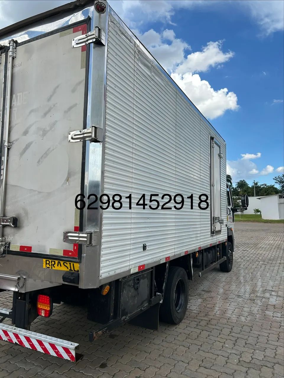 Vendo caminhão Ford cargo 816 baú gancheira  - Foto 5